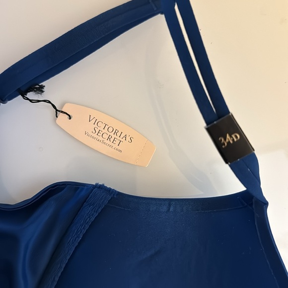 Victoria’s Secret NWT Very Sexy Push-up Bra - Picture 5 of 6